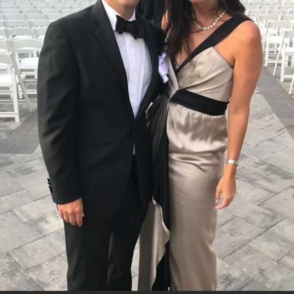 Authentic J.Mendel Gown - Picture 2 of 11